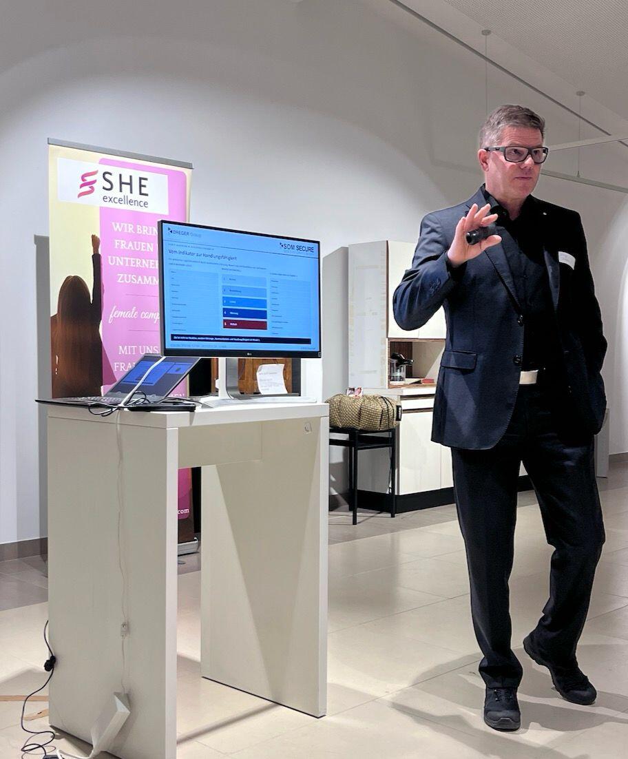 Foto 12 vom Netzwerkabend Aktuelle Sicherheitslage, 22.10.2026